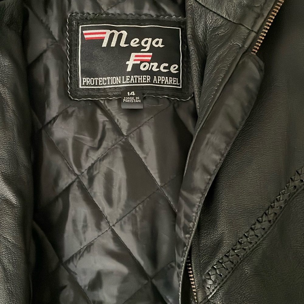 Leather protective motorcycle jacket